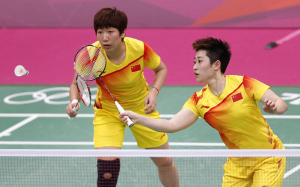 Wang Xiaoli, one of the women's badminton doubles players disqualified from the London Olympics, scolded Xinhua News Agency on her Sina Weibo micro blog on Aug 2 for interviewing her elderly grandmother. Ousted badminton player Wang scolds media
