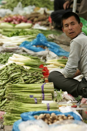 Retail sales hold up in May