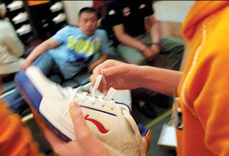 Profitable flame for Li Ning