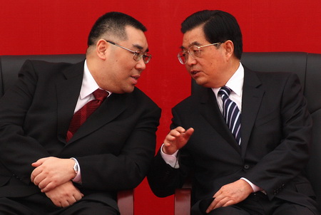 Hu urges diverse growth