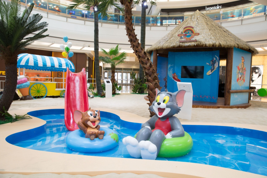 Tom and Jerry sought to lure Chinese shoppers to mall
