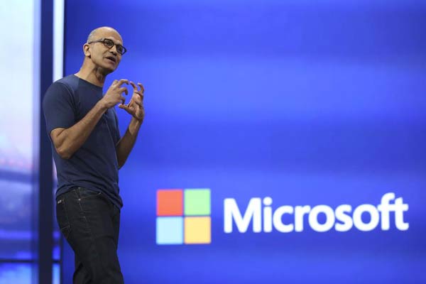 Why you might soon text robots as often as your friends