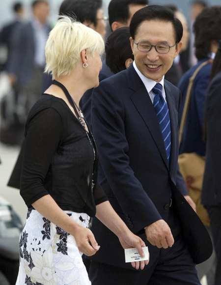 World leaders gather in Toronto for G8 Summit