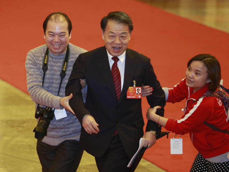 Daily snapshots from two sessions - March 8 Daily snapshots from two sessions - March 8