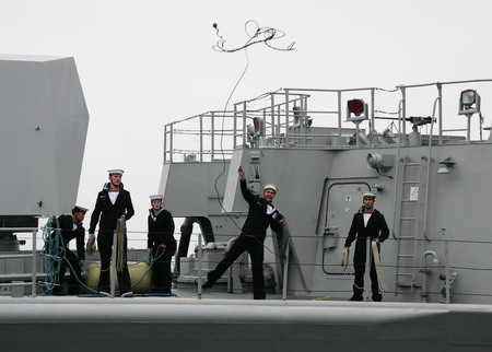 Fleets gather to salute navy's 60th anniversary