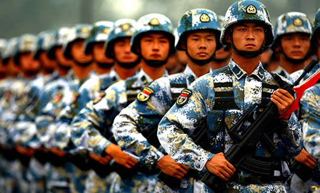 Soldiers exercise for military parade on Oct.1