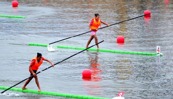 Single bamboo drifting debuts at Chinese Ethnic Games