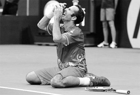 Czechs strike rare treble