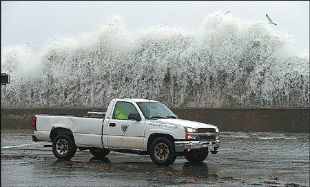Heavy storm slams US Northeast