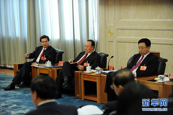 寧夏回族自治區代表團討論對中外記者開放