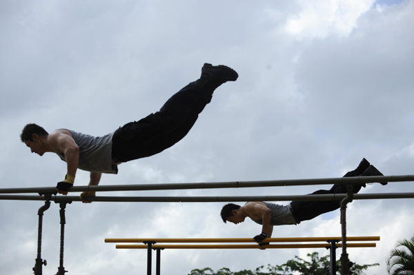 南航空警安全員隊伍開展亞運安保大練兵
