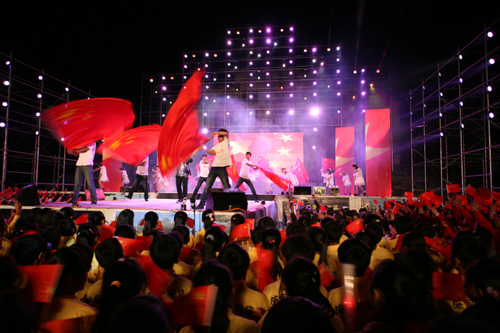 云南施甸縣第六屆民俗節(jié)開幕