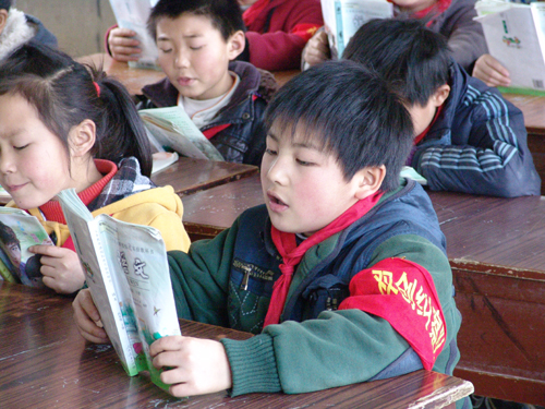 92歲老紅軍：30萬退休金助學1500學子