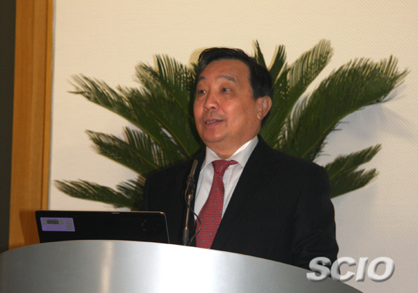 王晨作第三屆中英互聯(lián)網(wǎng)圓桌會議主旨演講