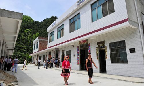 飯菜里能吃出氧氣的味道——走進塔山瑤族鄉(xiāng)