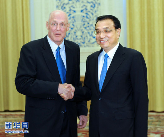 李克強(qiáng)會(huì)見(jiàn)美國(guó)前財(cái)政部長(zhǎng)保爾森