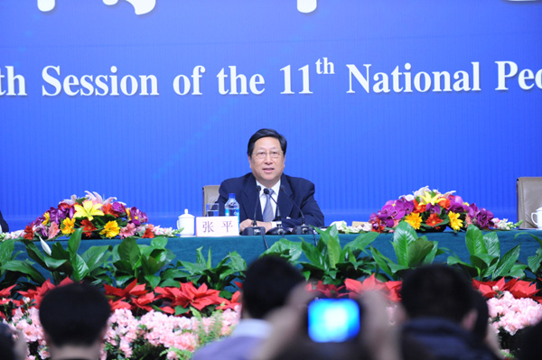 兩會看點：部長公開道歉 多地新省長亮相回應熱點