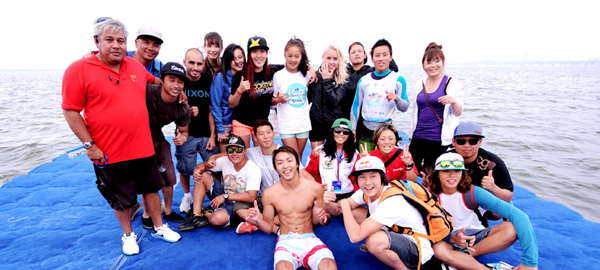 亞洲杯第一天精彩瞬間