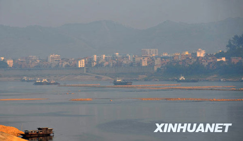 西江航道枯水期提前 梧州滯航船舶600多艘