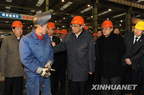 李克強(qiáng)在安徽考察時(shí)強(qiáng)調(diào)鞏固經(jīng)濟(jì)回升基礎(chǔ)