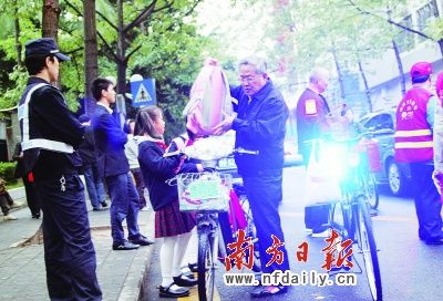 深圳警方證實(shí)綁架傳聞 2名小學(xué)生遭撕票