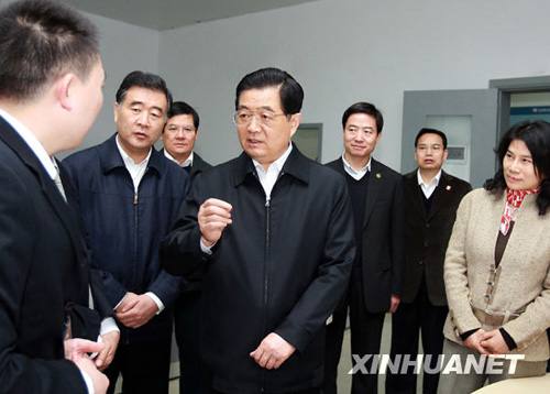 殷殷南粵情 切切話創新 胡錦濤在廣東珠海考察工作