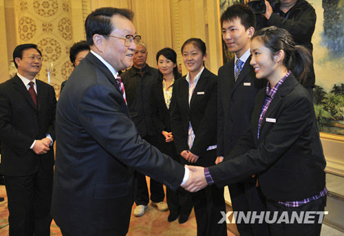 李長(zhǎng)春強(qiáng)調(diào)深入宣傳大學(xué)生英雄集體先進(jìn)事跡