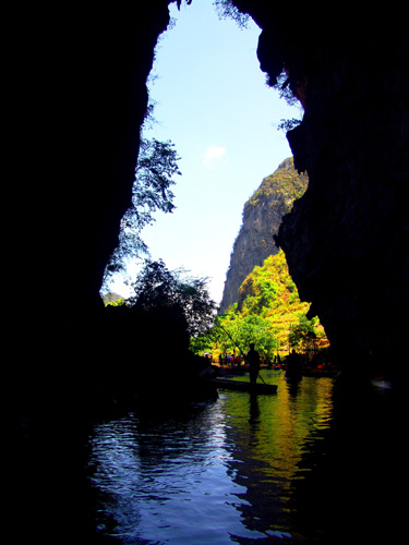 云南文山壩美：桃花雨 楊柳風