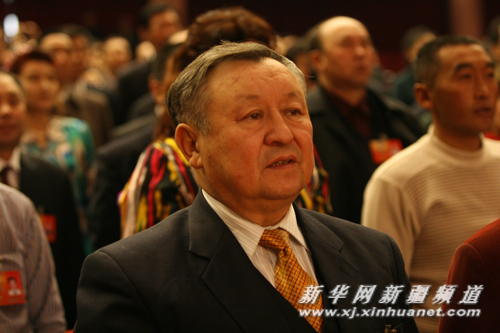 政協(xié)新疆維吾爾自治區(qū)十屆三次會(huì)議今召開(kāi)