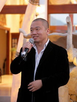 深圳驚現“海上皇宮” 奢華會所竟是違章建筑