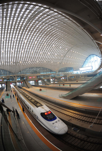 武廣高鐵加開高速動車緩解春運壓力