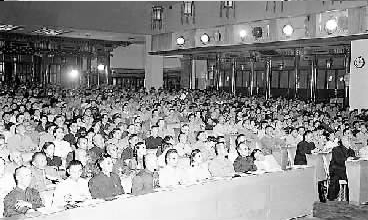 專家解讀選舉法4次修改：暫不規(guī)定流動人口選舉