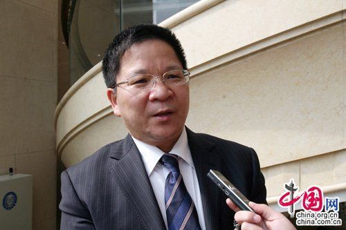 福建莆田市長(zhǎng)墜樓身亡 今日舉行追悼會(huì)