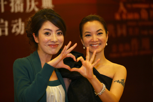 阿雅從綜藝到公益 完成優(yōu)雅換裝