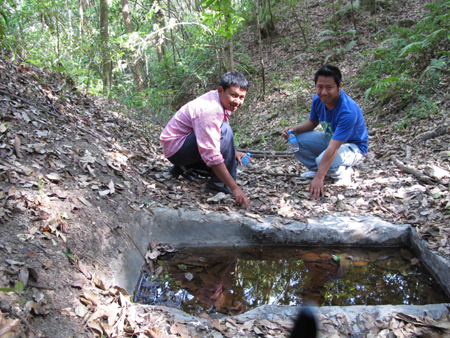 南滾河自然保護區：一邊干旱人工補水一邊引水幫助受災邊民