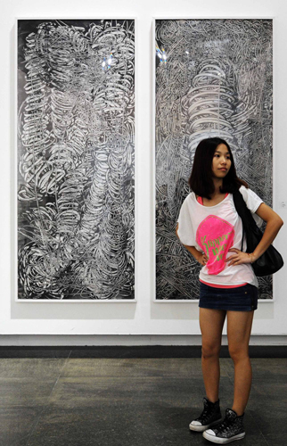 新中國最大規(guī)模素描專題展亮相“九藝節(jié)”