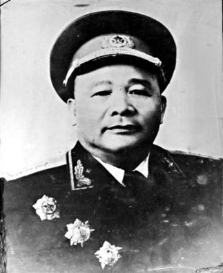 毛新宇等70名開國元?jiǎng)缀蟠鷮⒏昂本拺验_國大將