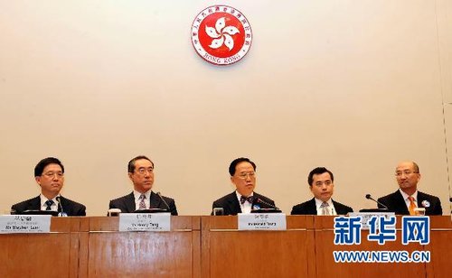 曾蔭權(quán)宣布港府接納民主黨