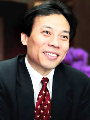 唐駿“學(xué)歷門”風(fēng)波愈演愈烈 相關(guān)方竟集體勘誤