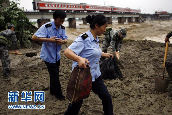 K165次旅客已安全轉運 寶成鐵路運輸逐步恢復正常