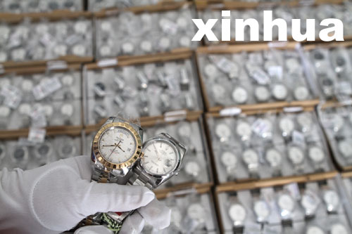 武漢海關(guān)偵破特大名表走私案 流入眾多城市