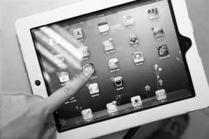 緣何一年級學生要統一購買iPad？