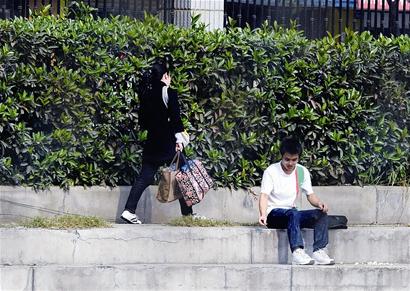 全國(guó)經(jīng)濟(jì)師考試舞弊案 記者竟4次遭遇同一團(tuán)伙