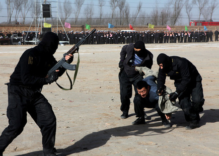 山西呂梁舉行反恐實戰演習