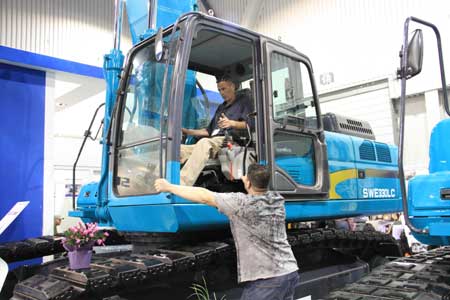 中國工程機械產品在美國國際工程機械展廣受歡迎