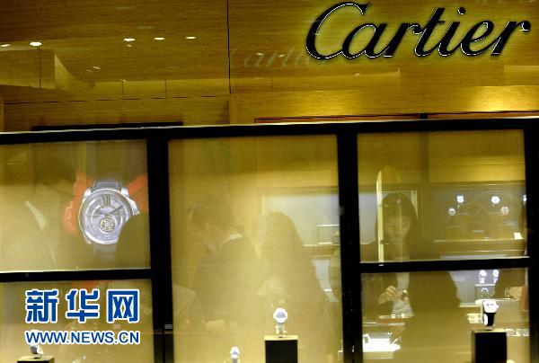 奢侈品是否該降稅? 商務(wù)部：促消費應(yīng)是根本出發(fā)點