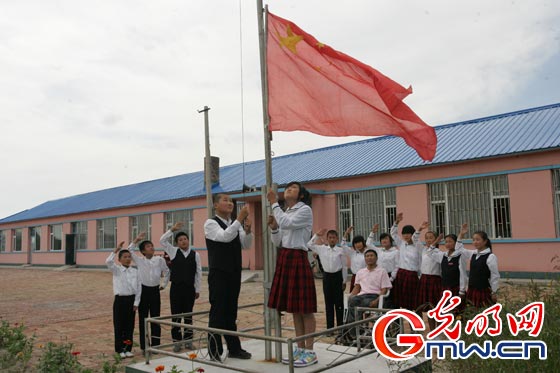 最美鄉(xiāng)村教師杜順：血液里沒了學(xué)生，心臟就不會(huì)跳動(dòng)