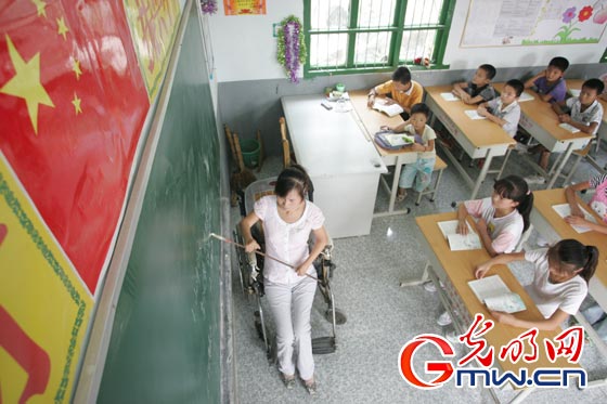 最美鄉(xiāng)村教師任影：心中有太陽，人生沒有陰雨天