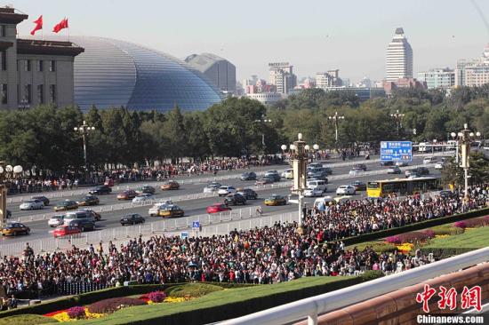 調(diào)查稱中國員工裝病請假普遍 專家稱因年假太少