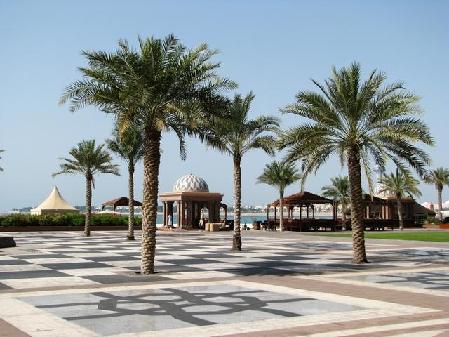 金碧輝煌！40噸黃金打造的八星級(jí)酒店